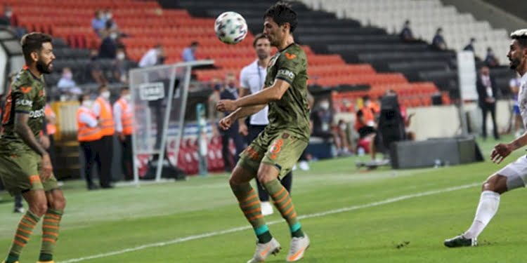 Başakşehir, deplasmanda Hatayspor’a 2-0 yenildi