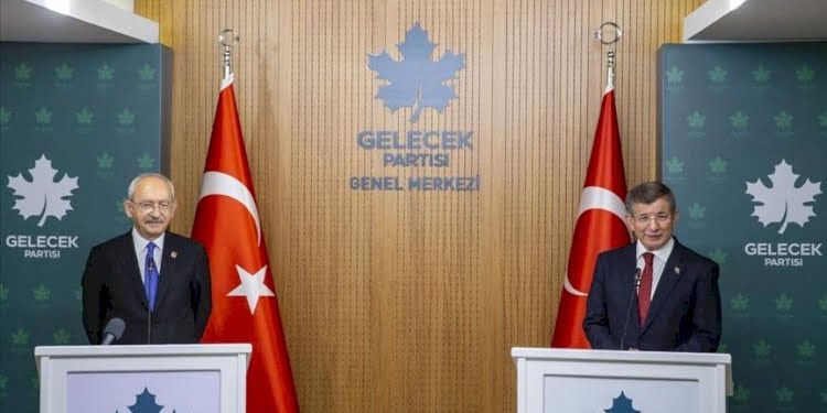 Kılıçdaroğlu’na ‘adam müsveddesi’ bile demeyen Davutoğlu bugün ne dedi?