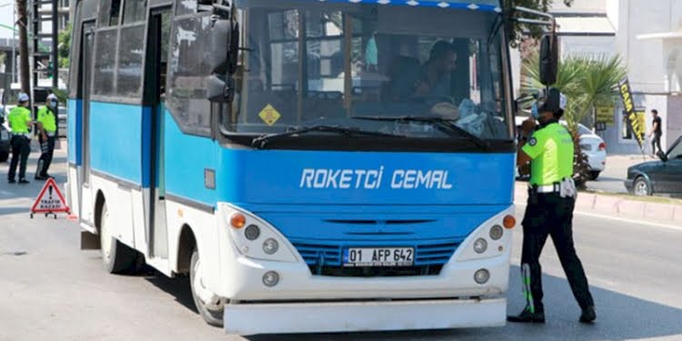 Midibüsüne ‘Roketçi Cemal’ yazdıran sürücüye ceza