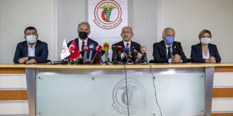 Kılıçdaroğlu’nun ‘her elde sıfır kağıt’ çağrısı yankı buldu! Kahveciler Odası’ndan CHP liderine destek