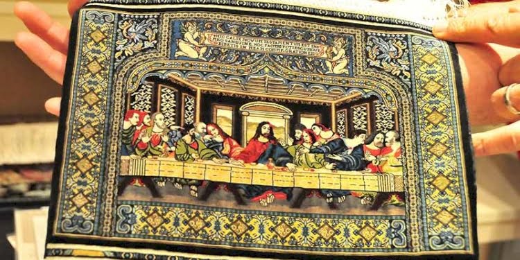 Leonardo da Vinci’nin tablosunun dokunduğu ipek halı 80 bin dolara satışa çıkarıldı