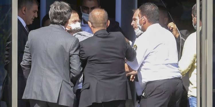 Parti kurucusu kadın üyeye İYİ Parti’de dayak