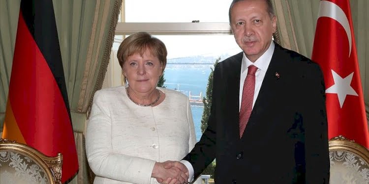 Erdoğan’dan Merkel’e: Feda etmeyin…