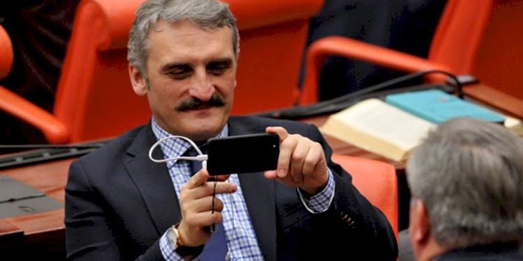 Ahmet Hamdi Çamlı, İstanbul’un kurtuluş gününde Cumhuriyet’i hedef aldı