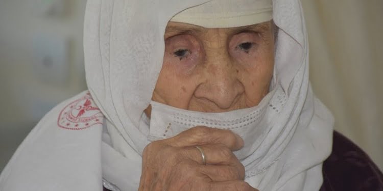 120 yaşındaki kadın koronavirüsü yendi