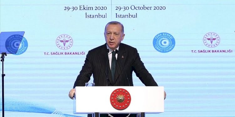 Enkaz altındakileri kurtarma çalışmaları sürerken Erdoğan yine 3 çocuk istedi