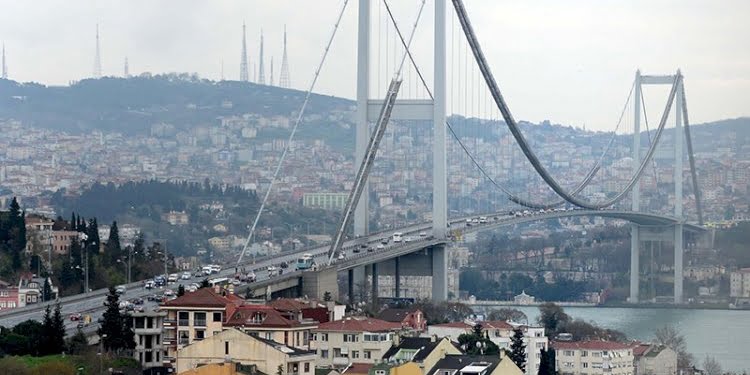 Köprü geçiş ücretlerine zam