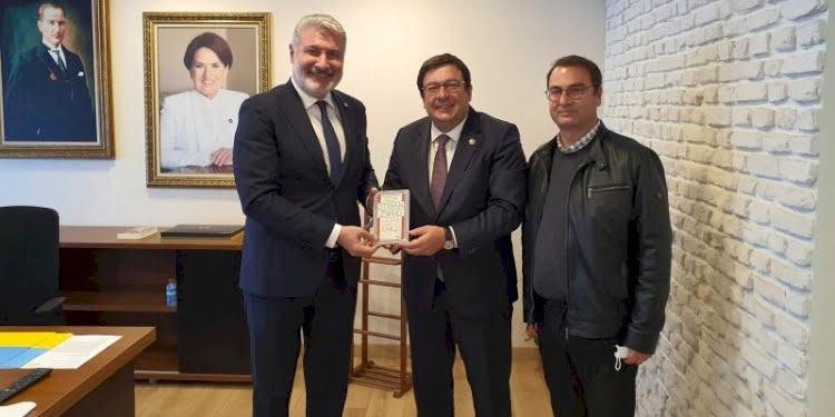 CHP’den İYİ Parti’nin tartışmalı ismine ziyaret