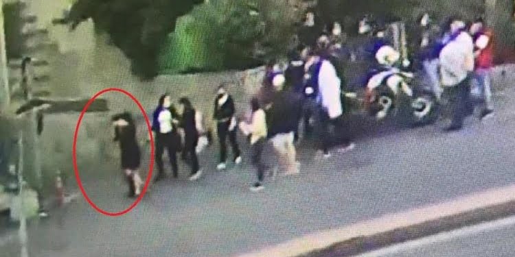Taciz ve kapkaç şüphelisini vatandaşlar kovaladı