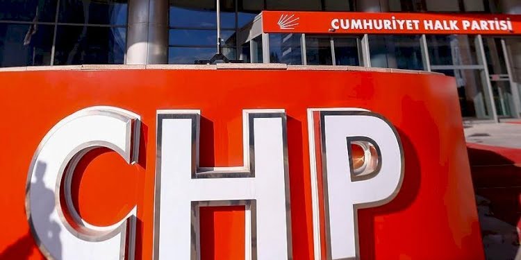 CHP’de il ve 9 ilçe başkanı görevden alındı