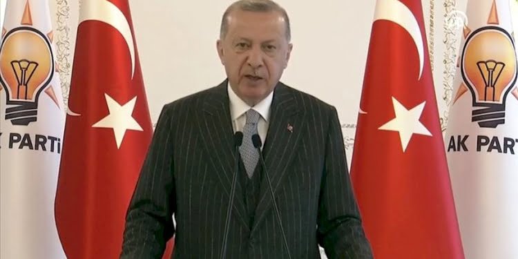 Erdoğan’dan parti içine mesajlar: Kibre, nobranlığa yer yoktur