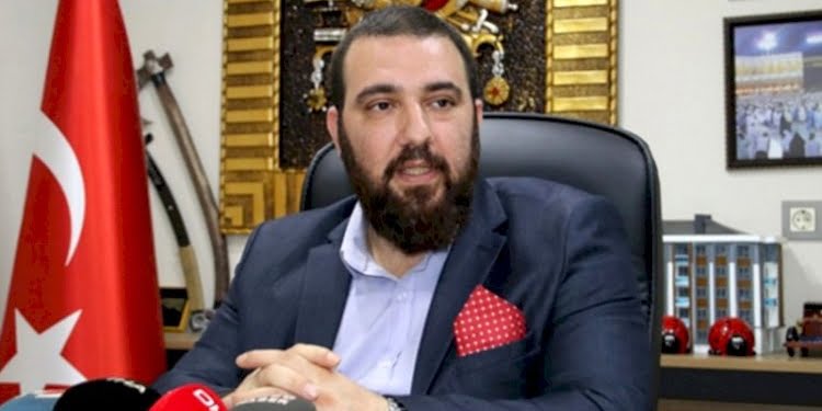 Abdülhamid’in torunu 10 Kasım’da Atatürk’ü ananları hedef aldı