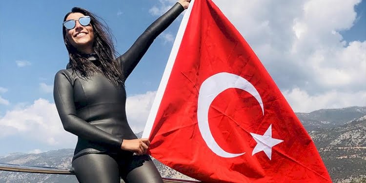Serbest dalışçı Fatma Uruk’tan 3 günde 3 dünya rekoru