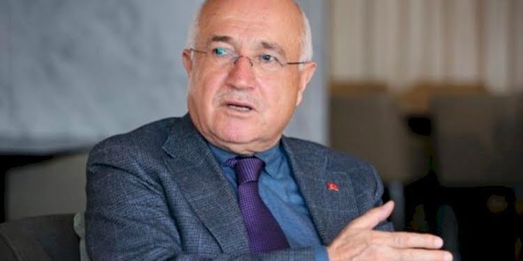‘Cemil Çiçek de Bülent Arınç’a destek veriyor’