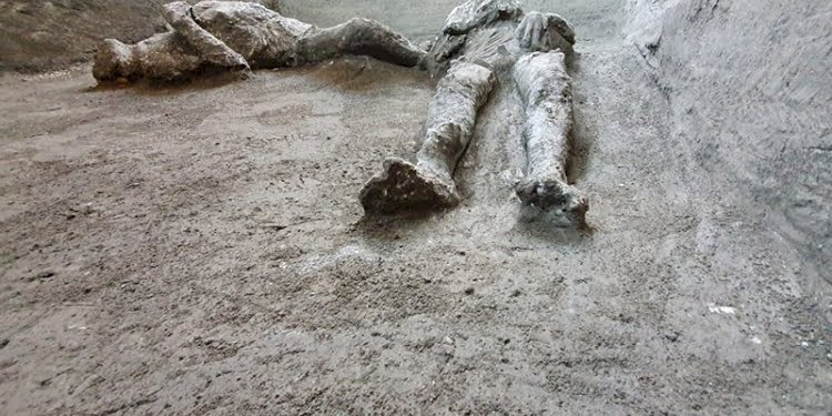 Dünya bu görüntüleri konuşuyor: Pompeii’de yeni kalıntılar bulundu