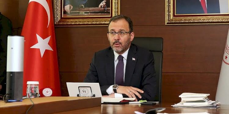 Bakan Kasapoğlu kulüp başkanlarıyla bir araya geldi