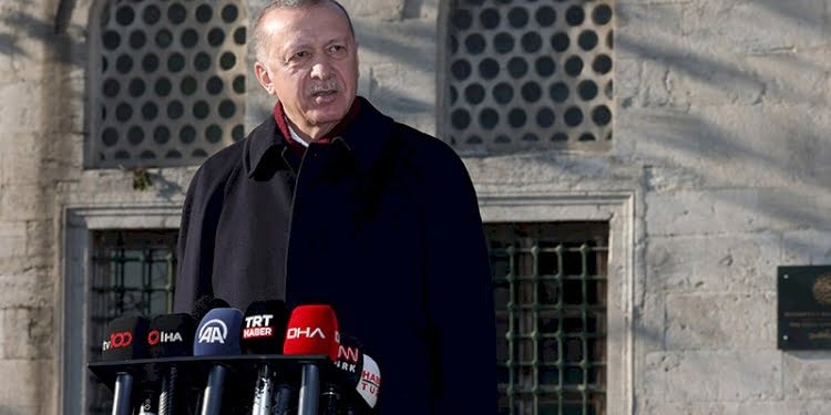 Gazeteciler Erdoğan’a sordu: Aşı olacak mısınız?