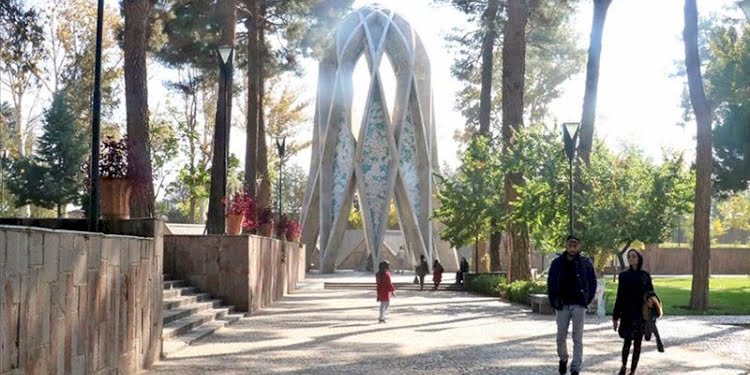 889 yılda şiirleri unutulmayan isim: Ömer Hayyam
