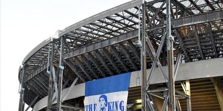 Napoli stadının adı ‘Diego Armando Maradona’ olarak değiştirildi