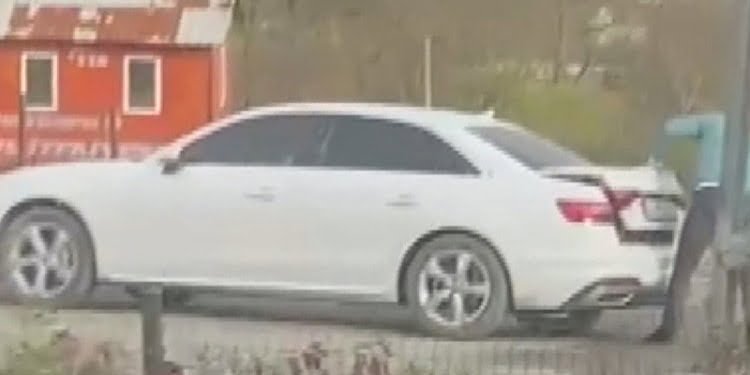 Denetimden kaçmak için bagaja girdi
