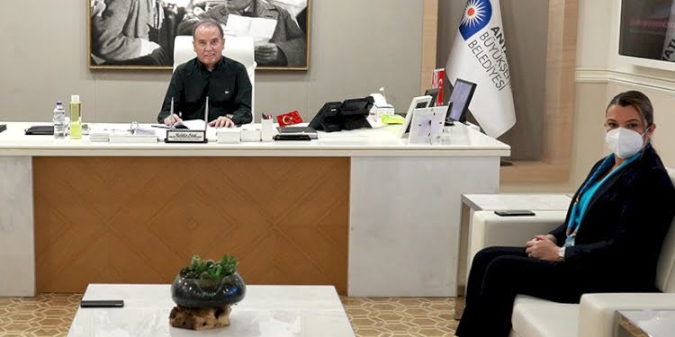CHP’de Antalya krizi: Başkan Böcek’e ulaşamıyorlar! ‘Gelir gelmez böyle bir atama şık olmadı’