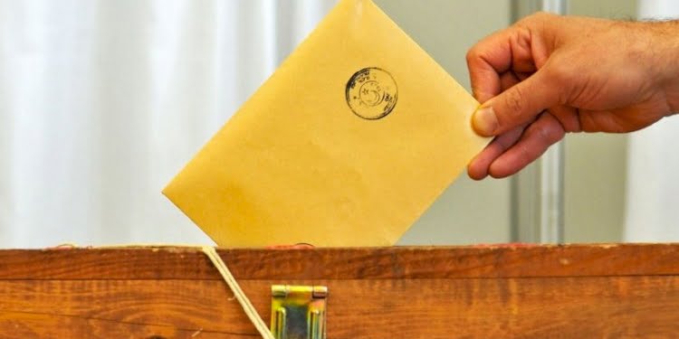 Son anketten çarpıcı sonuç… Onlar ikinci parti oldu