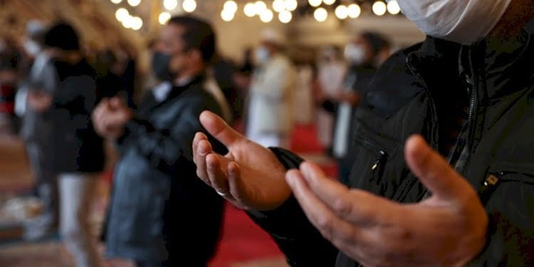 Diyanet’in ‘ekonominin düzelmesi için de dua okunması’ için müftülüğe başvurdular