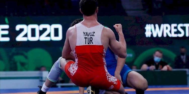 Milli güreşçiler, Dünya Kupası’nda takım halinde dünya ikincisi oldu