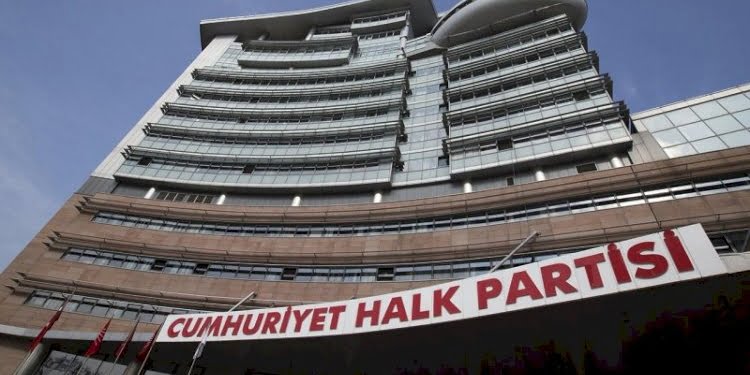 Kemal Kılıçdaroğlu 13. kata AKP’li danışman aldı