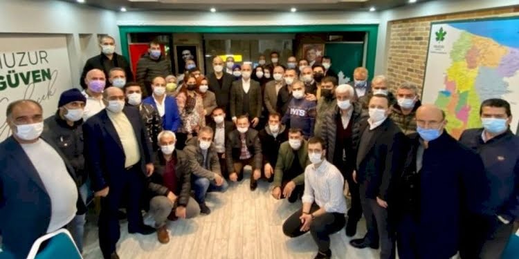 Davutoğlu’nun Gelecek Partisi’nde toplu istifa