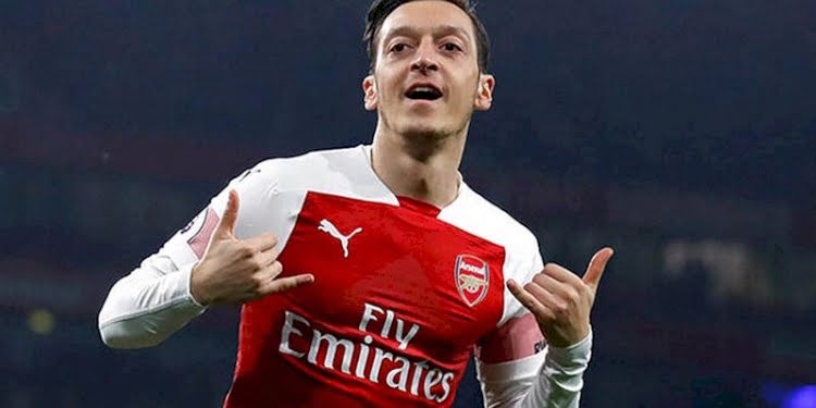 Mesut Özil’in forma numarası belli oldu