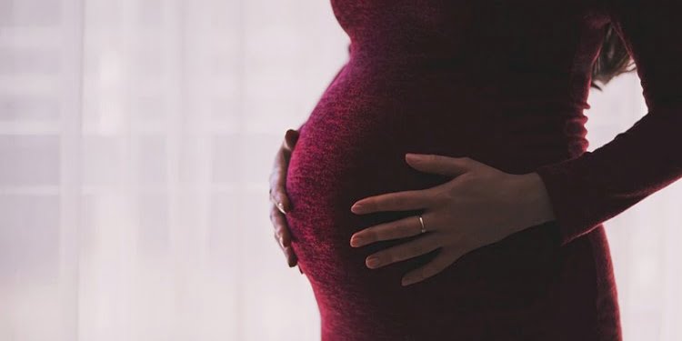 ‘100 gebeden 90’ı koronavirüsü hafif atlatıyor, virüs bebeğe bulaşmıyor’