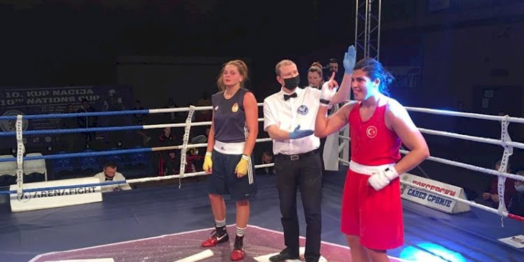 Busenaz Sürmeneli’den altın, Buse Naz Çakıroğlu’ndan gümüş madalya