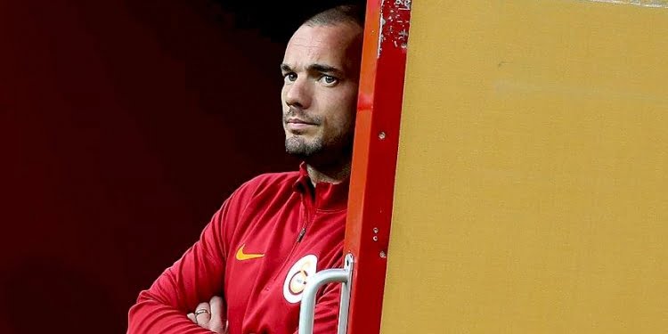Wesley Sneijder’den futbola dönüş kararı