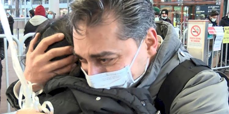 Baba ve kızının 10 yıl sonra ağlatan buluşması