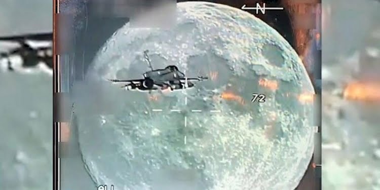Muhteşem görüntüyü MSB paylaştı: Dolunay ve F-16