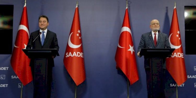 Karamollaoğlu AKP’ye göz mü kırptı?