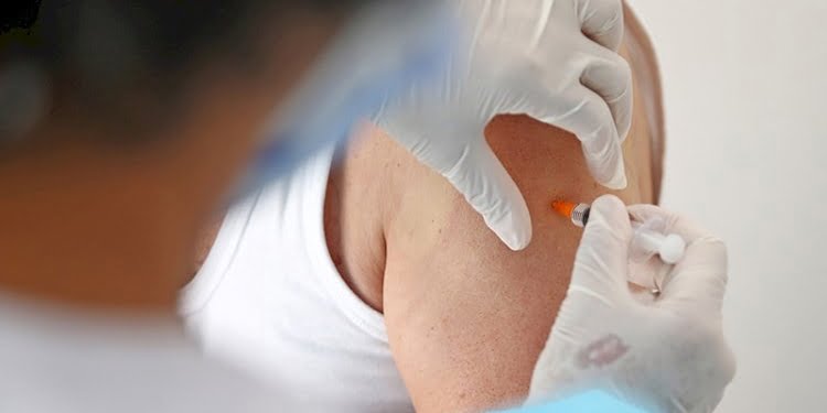 İleri alerji tanısı bulunanlar Kovid-19 aşısı olacak mı?