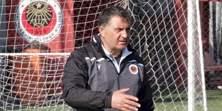 Gençlerbirliği’nde Mustafa Kaplan istifa etti