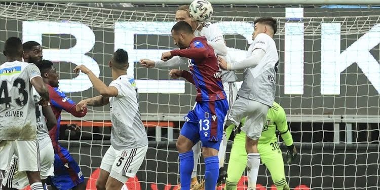 Haftanın mücadelesinde Beşiktaş evinde Trabzonspor’a yenildi