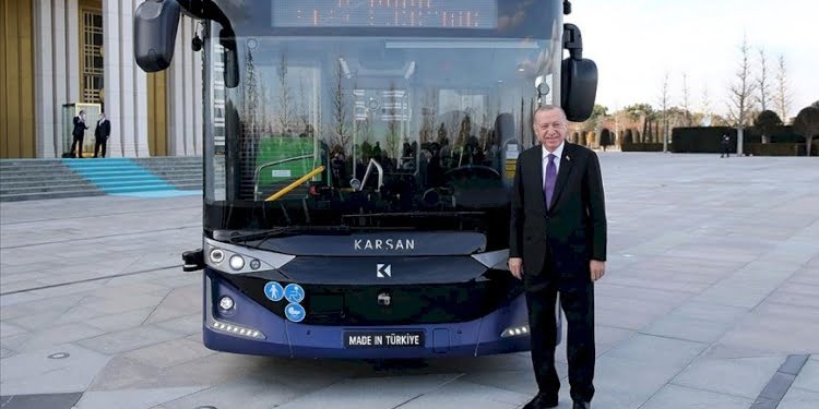 Türk mühendislerden ‘sürücüsüz otobüs’