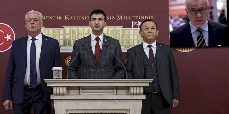 Liberal Özkök, CHP istifalarından çok memnun: Japon askeri gibiydiler…