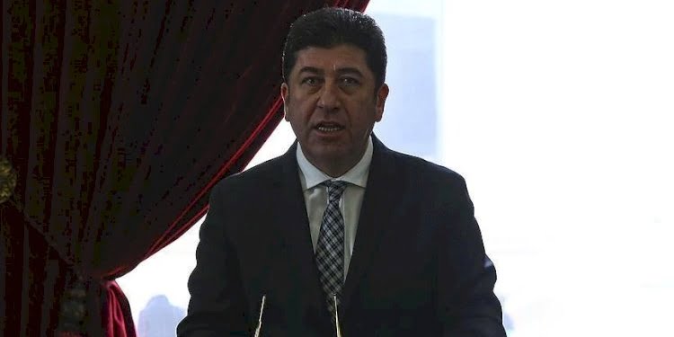 AKP kongresinde ilginç pankart… Hangi devrim devrilecek?