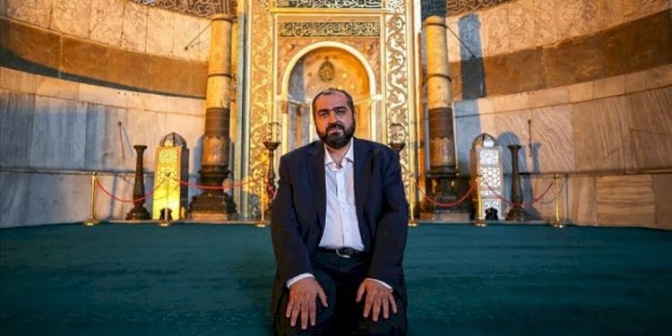 AKP ile HDP’yi buluşturan ‘1921 Anayasası’ çağrısına Ayasofya baş imamı da katıldı