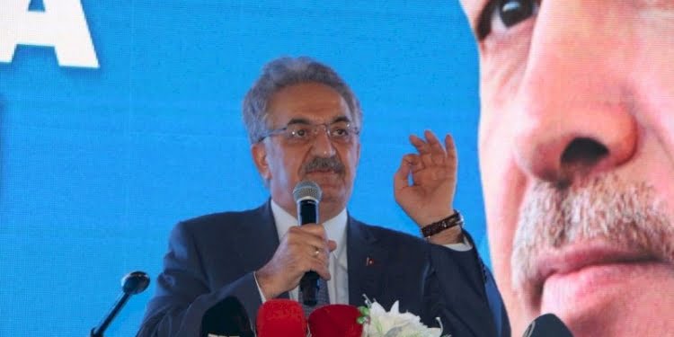 AKP’li Yazıcı: Yeni anayasa deyince yalpaladılar