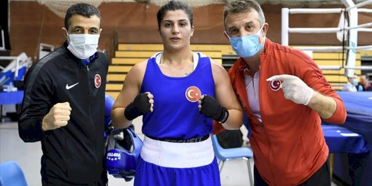 Milli boksörlerden Macaristan’da 2 altın, 2 bronz madalya