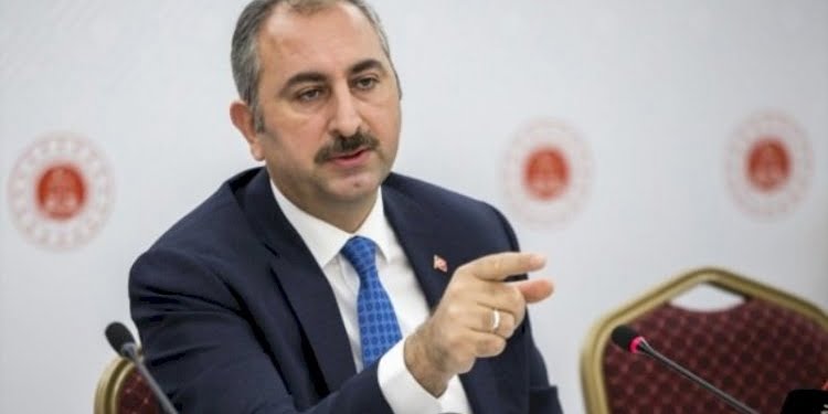 Bakan Gül: Anayasanın temelinde ‘vesayet’ var