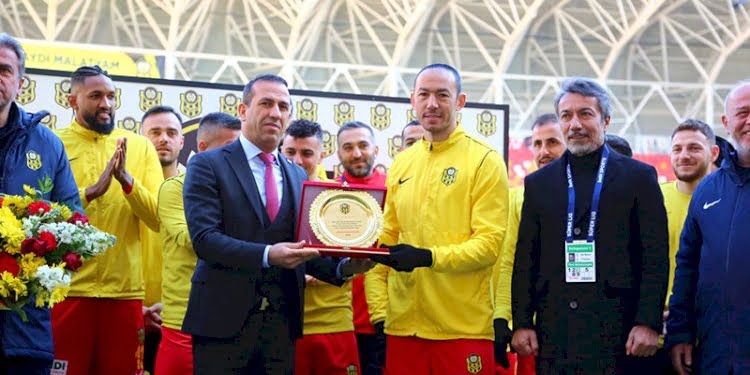 Umut Bulut, Süper Lig tarihine geçti