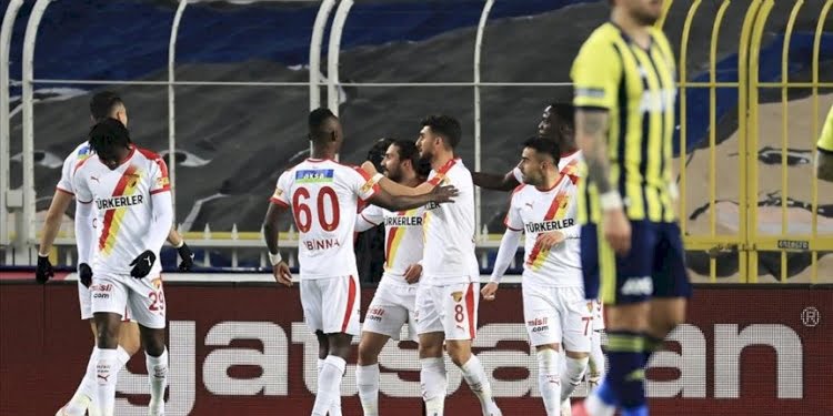 Fenerbahçe evinde Göztepe’ye yenildi