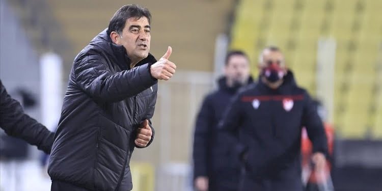 Göztepe Teknik Direktörü Karaman’dan Fenerbahçe galibiyeti sonrası açıklama